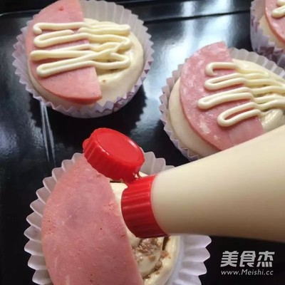 面包装饰刷蛋液