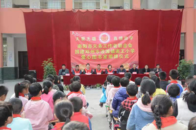 上海群红包装材料有限公司
