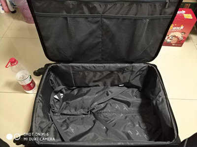 拉杆箱快递包装
