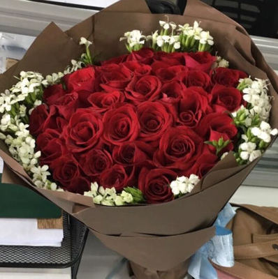 33朵鲜花包装图