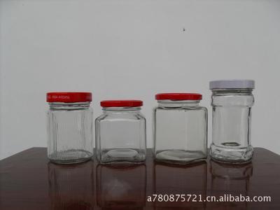 包装食品的玻璃瓶