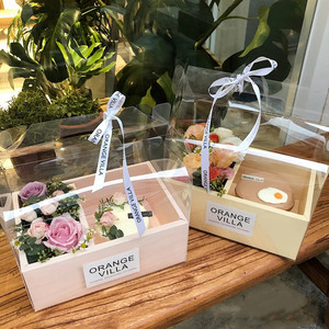 月饼包装盒里带玫瑰花