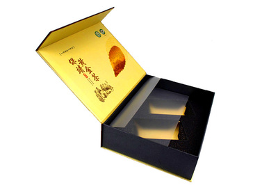 6s金色包装盒上的金鱼