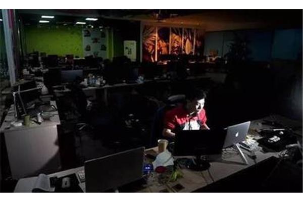 广告公司通宵加班违法
